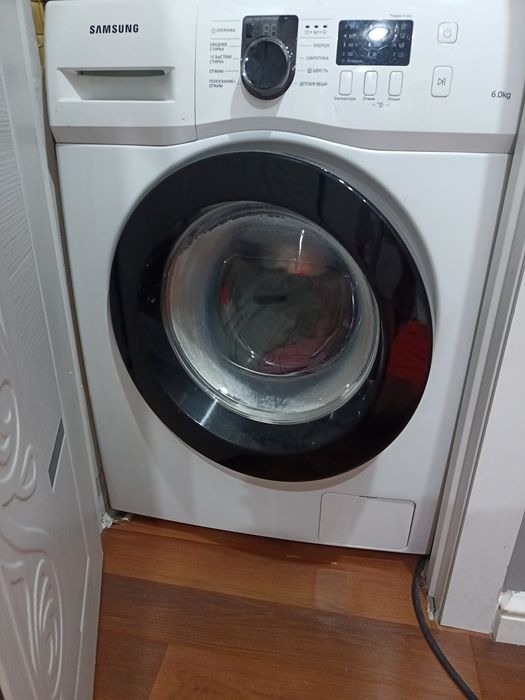 Продам стиральную машину