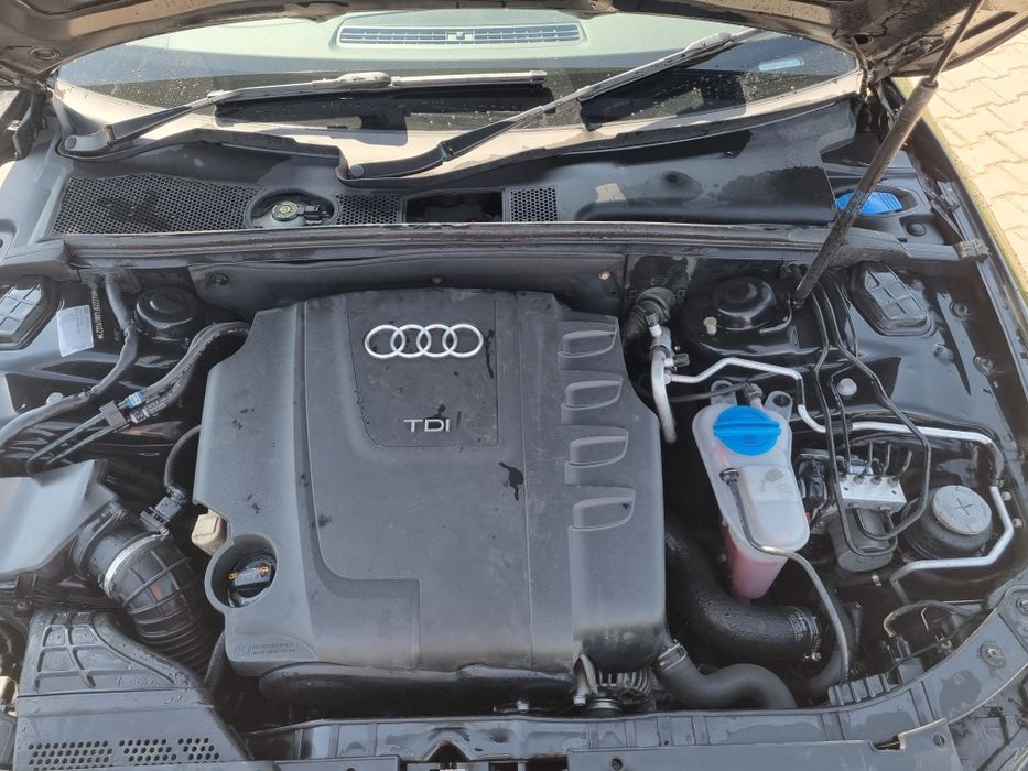 Dezmembrez audi a5 2.0 170 cai cabrio