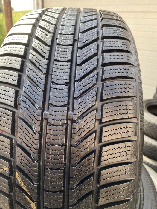 Continental 225/40/18 dot 2022