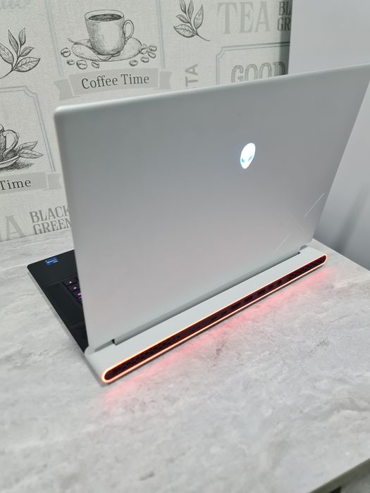 Dell Alienware X16 R1 / RTX 4070 8GB 140W / Core i7 13700H / 16″ QHD