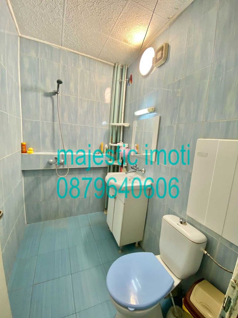 Продава се Тристаен апартамент в Пловдив, Кършияка - 84 кв.м за 1370 €/кв.м - Снимка #3