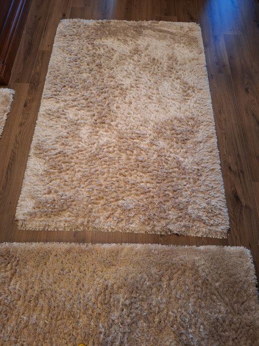 Carpete, covoare pufoase, crem Pierre Cardin