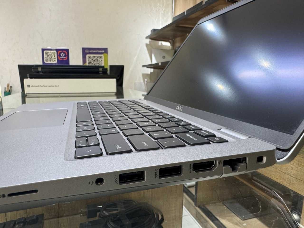 DELL Latitude 5421 Core i7-11850H ram 16 ssd 256