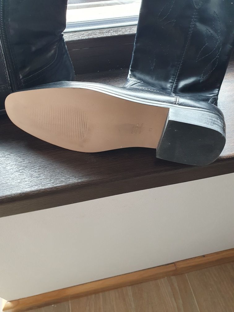Cizme din  piele