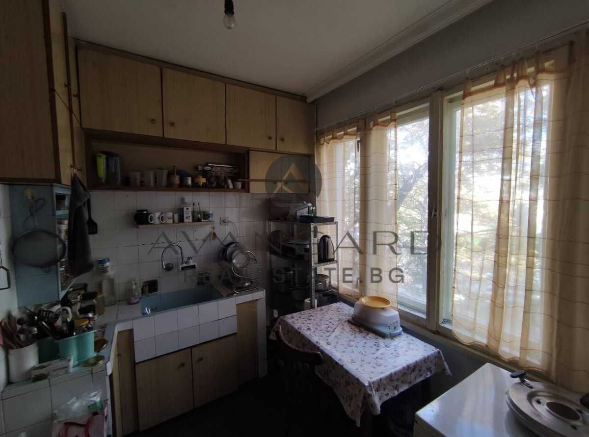 Продава се Многостаен апартамент в Пловдив, Център - 120 кв.м за 2228 €/кв.м - Снимка #6