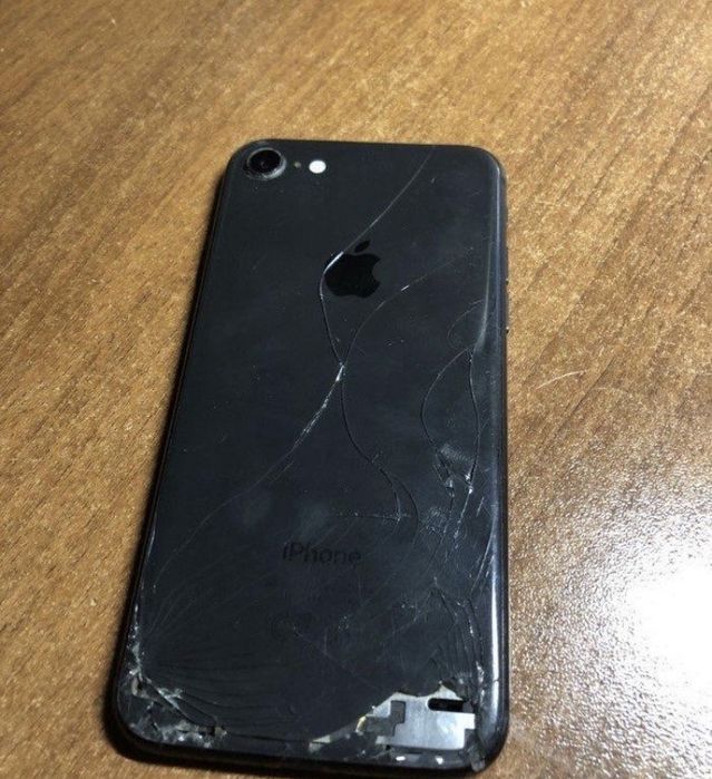 айфон 8 64гб  обмен