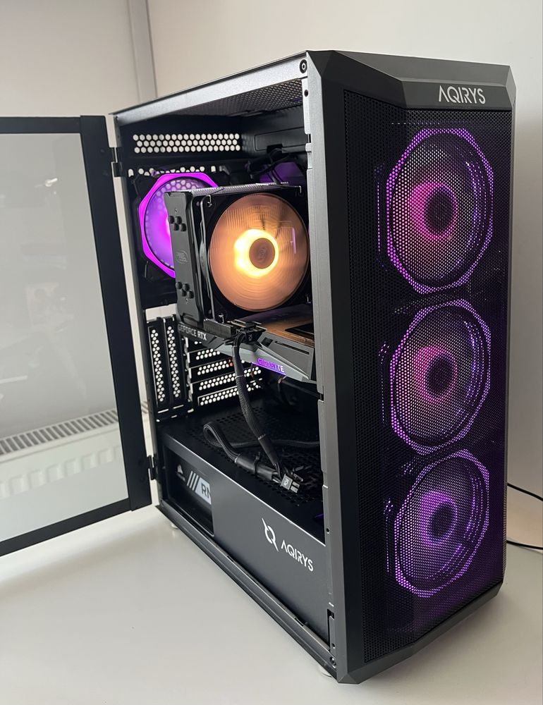 Pc gaming, stare excelenta. Functioneaza perfect + monitor DELL 144 Hz