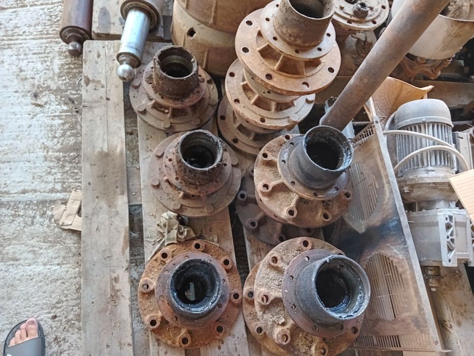 Butuci remorcă agricola