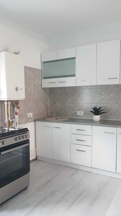 Casă de vânzare la 4,5 km de oraș