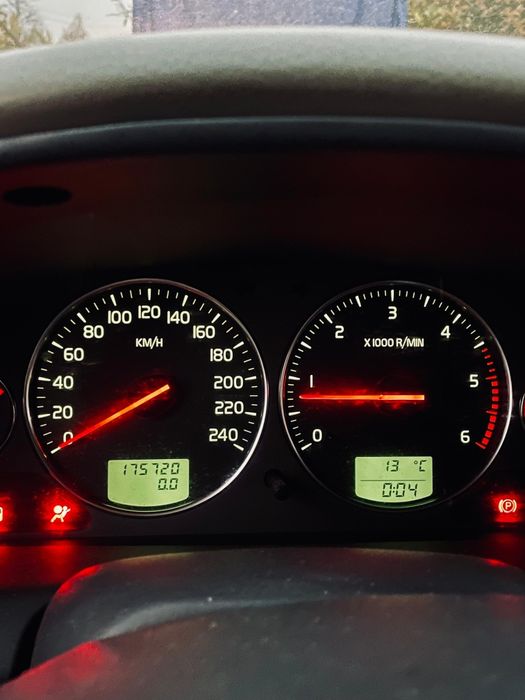 Volvo V40 An 2004 175800km !