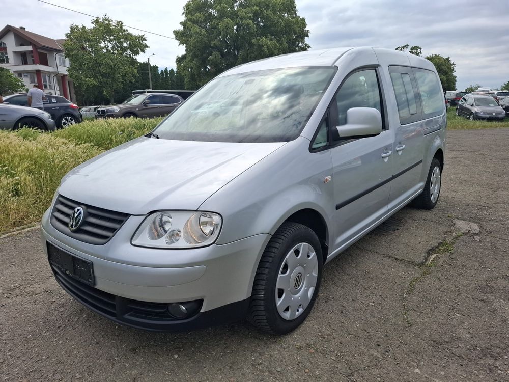 vw caddy maxi 7 locuri 2.0tdi,140cp,model 2010