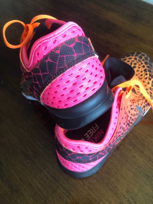 Оригинални дамски фитнес маратонки Nike Free TR FIT 5 размер 36.5