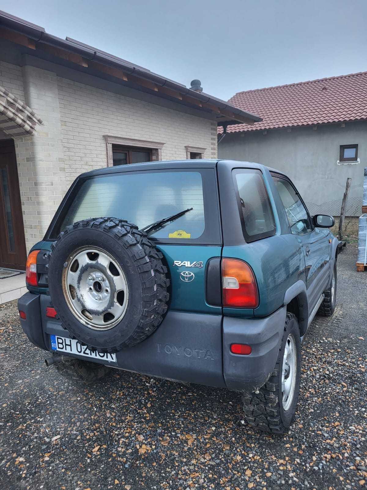 Toyota Rav 4 an fab 1996 4x4 permanent 2.0 benzina