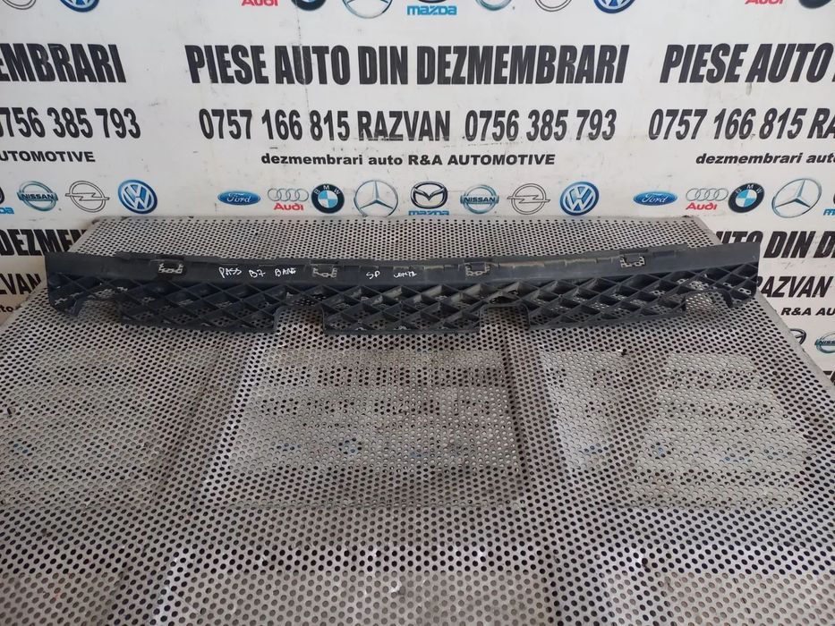 Suport Central Bara Spate Vw Passat B7 An 2011-2012-2013 2014-2015 Limuzina - Dezmembrari Arad
