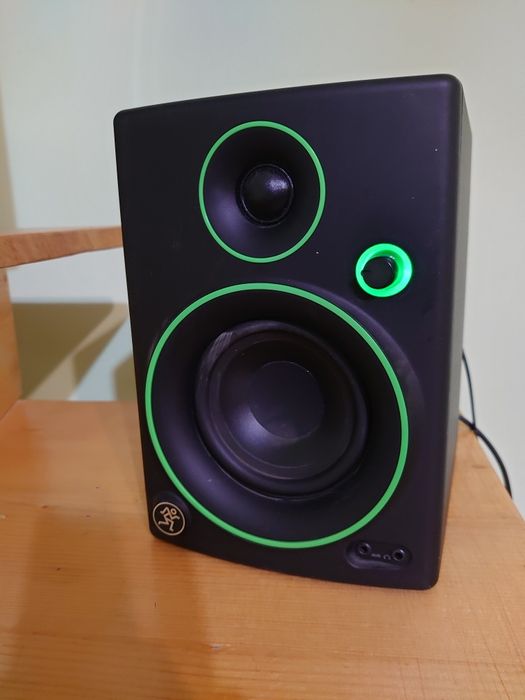 2 monitoare Mackie CR 4