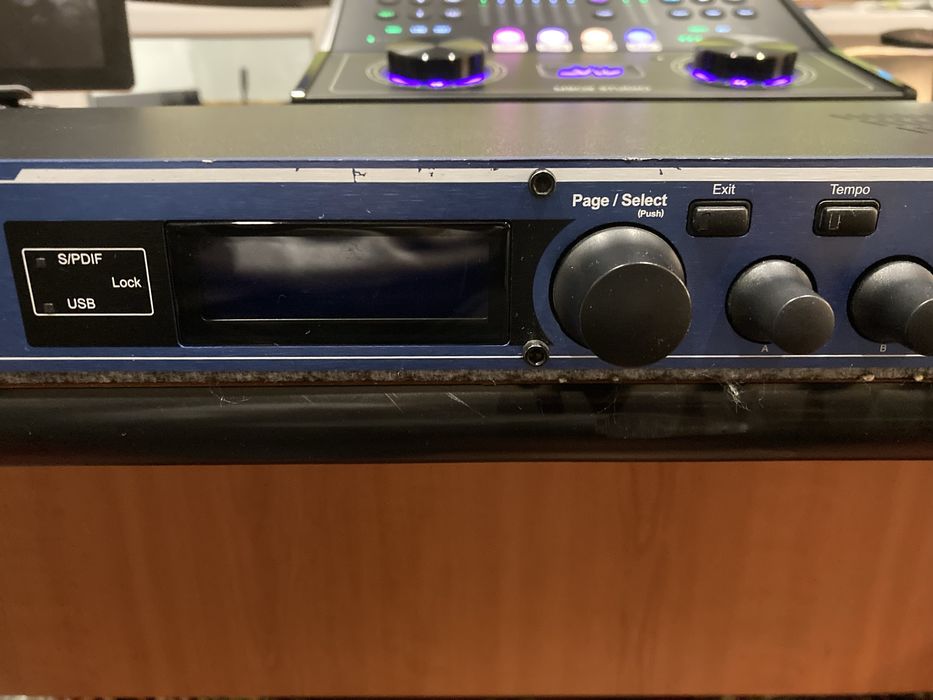 De Vanzare Lexicon MX 300