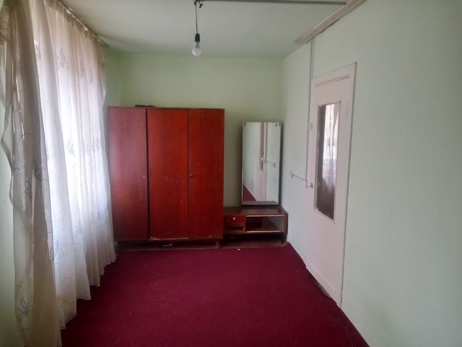 Ijaraga uy beriladi xolati yaxshi remont o'rtacha