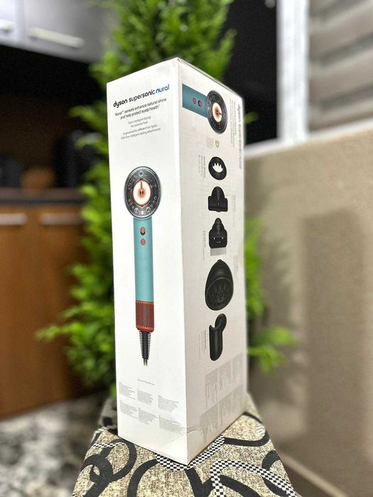 Uscator de par Dyson Supersonic Nural HD16