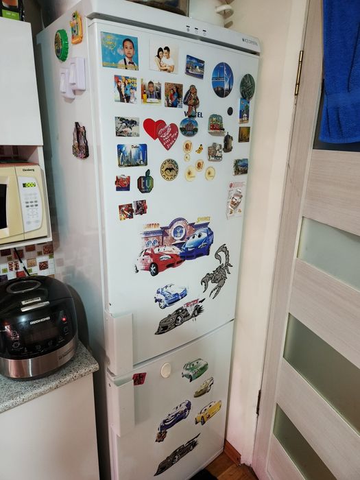 Холодильник Vestel