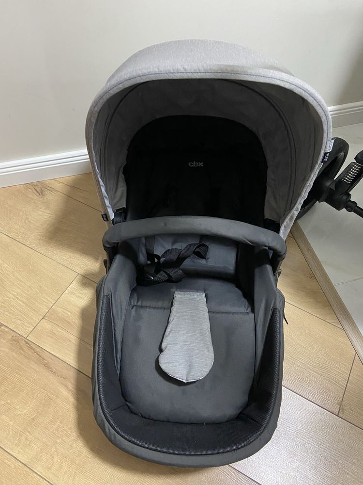 Продам немецкую  коляску  бренда Cybex 2 в 1