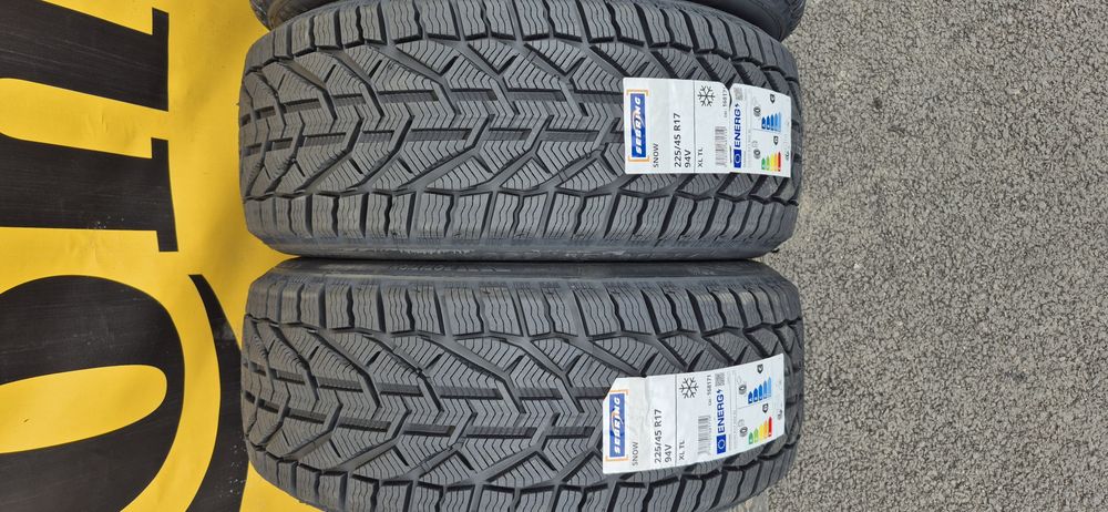 225.45.17 Sebring (By Michelin) Iarna Dot2025
