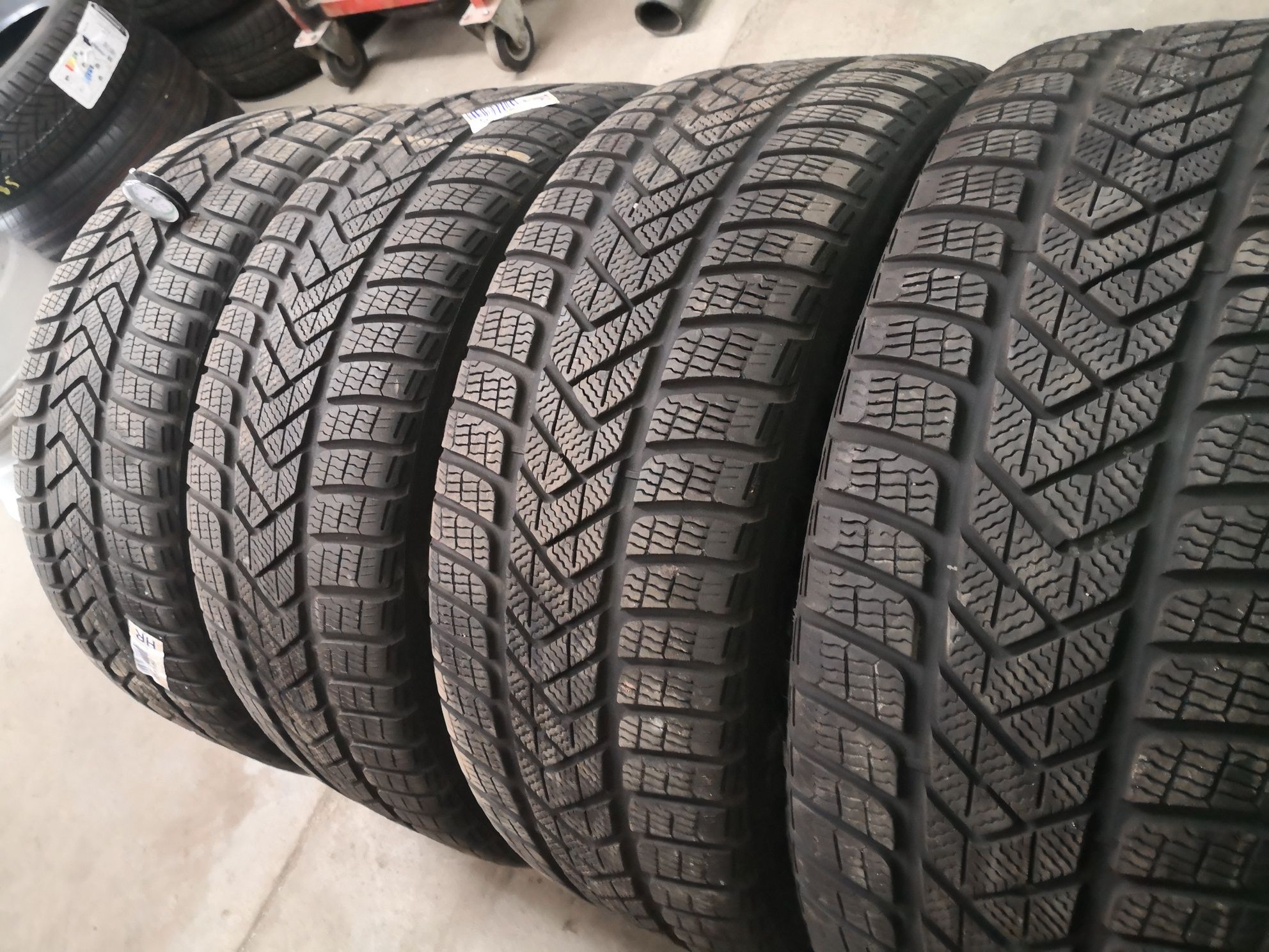 255 45 19 цола гуми като нови Pirelli dot 23