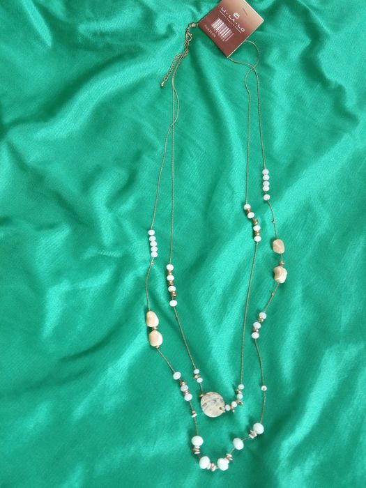 Bani vechi si bijuterie