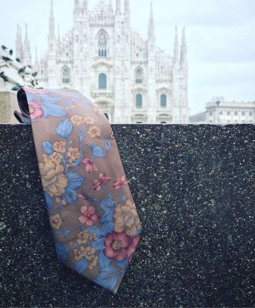 Cravate Matase Case de moda Italia Franta MODELE UNICE DEOSEBITE