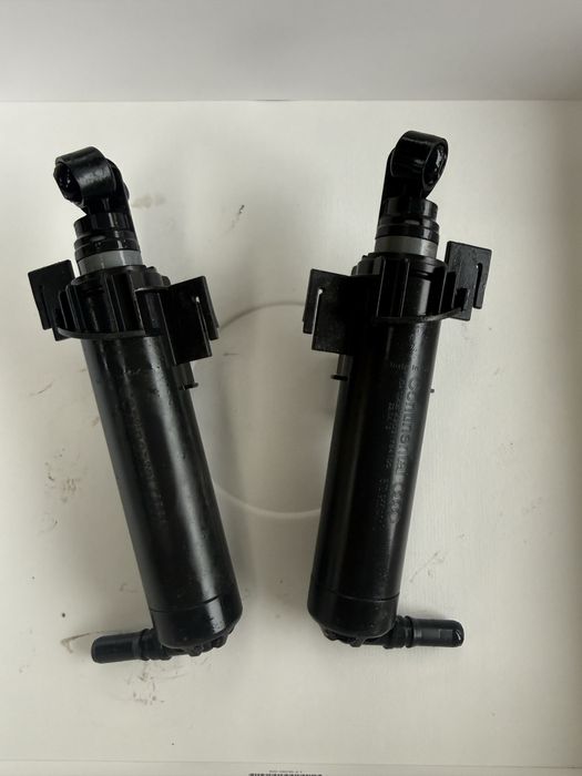 spalator faruri audi A5 cod 8T0955102D si 8T0955101D