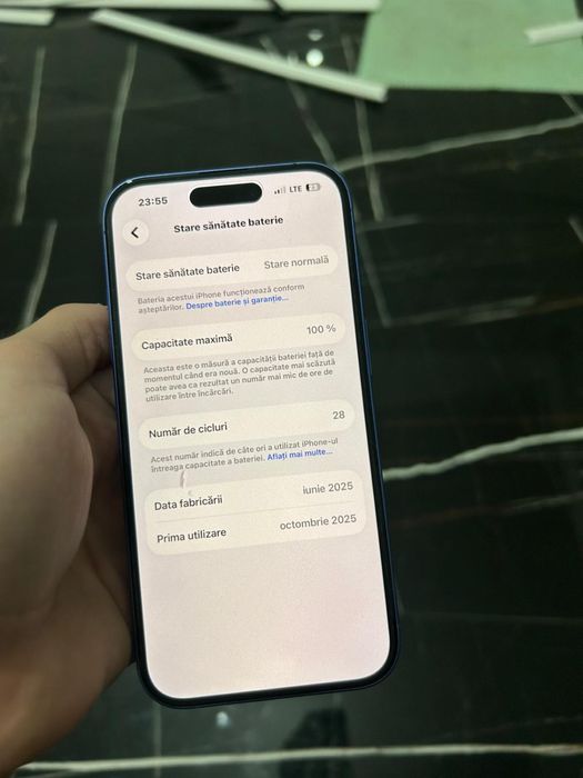 Iphone 16 ultramarine