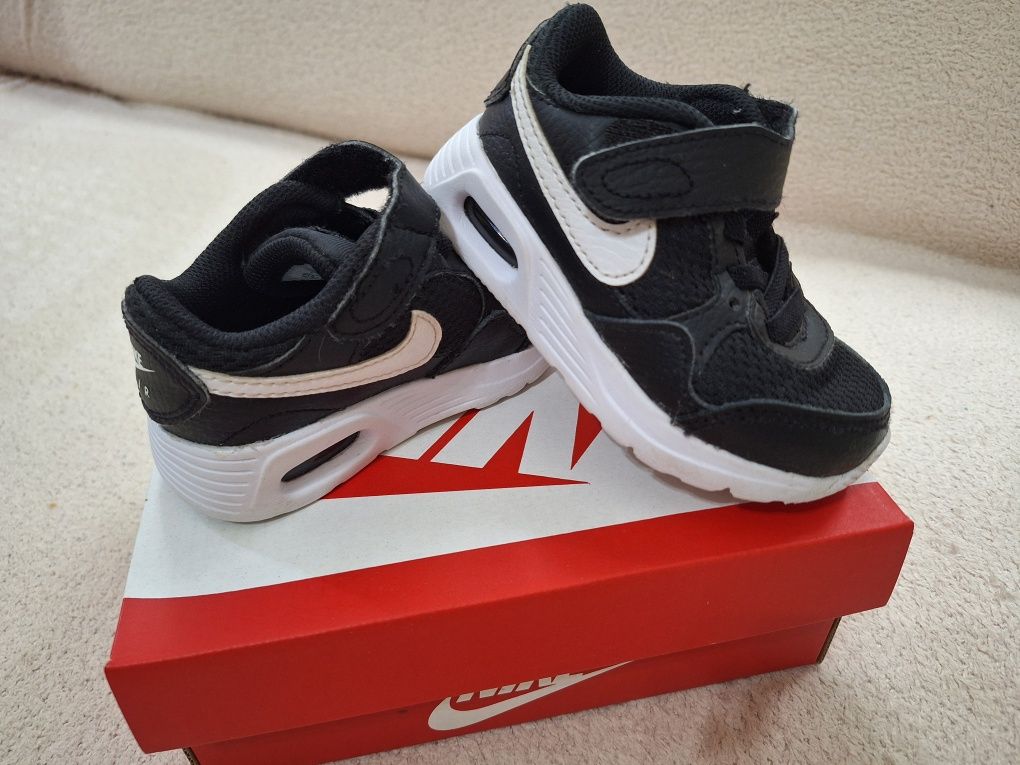 Детски маратонки NIKE