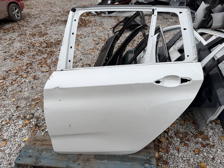 Врата BMW 2 Gran Tourer