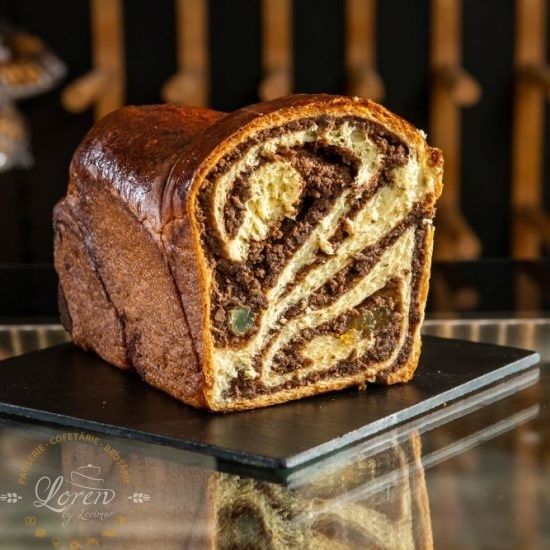 Cozonaci de casă tradiționali prin Curier — pufoși și gustoși