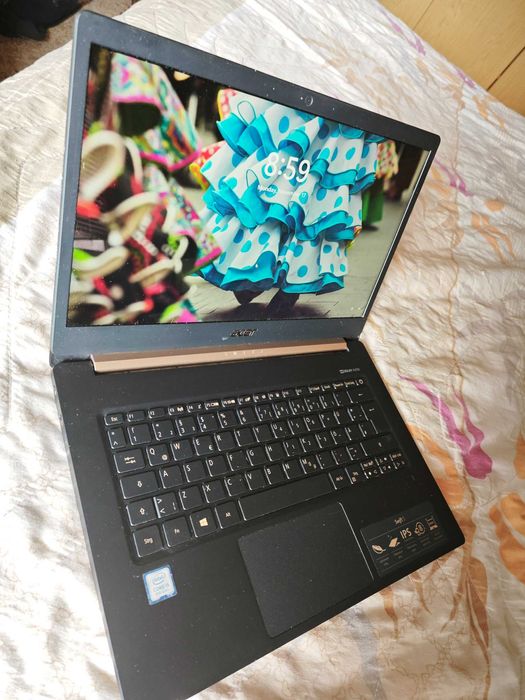 Лаптоп Acer Swift SF514-52T touchscreen