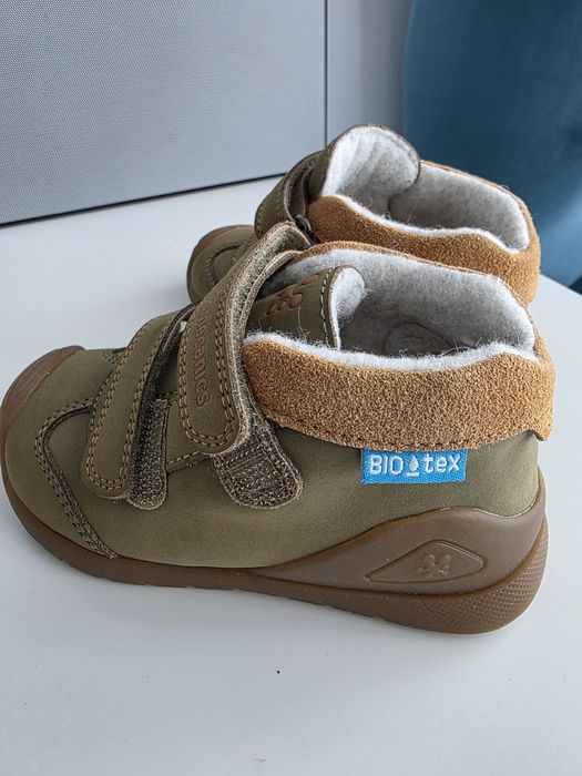 Ghete imblanite Biomecanics,  model nou, mărimea 23