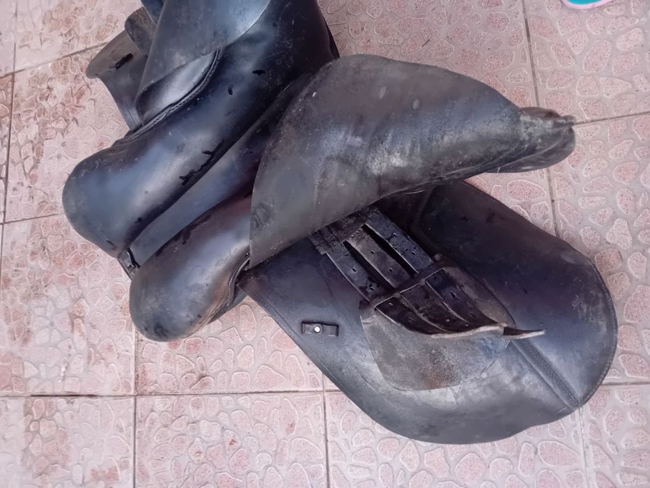 Оригинал- немско  кожено  седло