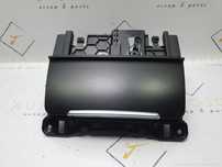 Scrumiera AUDI A4 IV Avant (8K5, B8) [ 2007 - 2015 ] TDI (CAGA, CJCA, CMEA, CMFA) 105KW|143HP OEM 8K0857951 / 8K0 857 951
