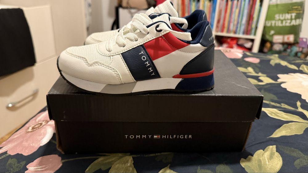 Adidas Tommy Hilfiger copii marimea 30