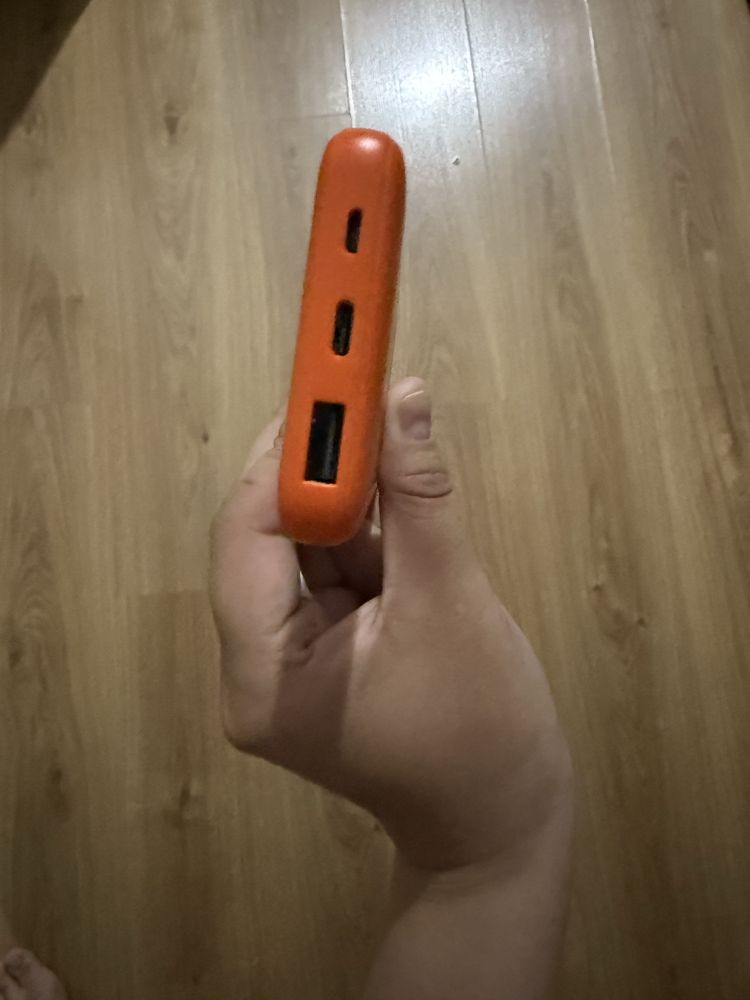 Продаю павербанк 2GIS