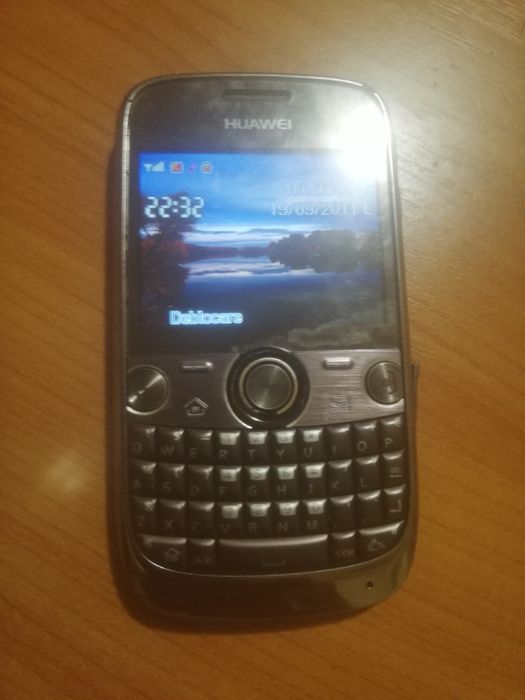 Telefon huwaei cu butoane liber de retea