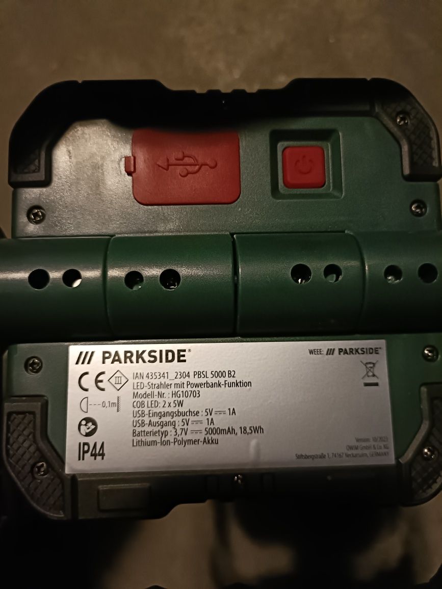 Proiector led 10W Parkside reglabil cu acumulator