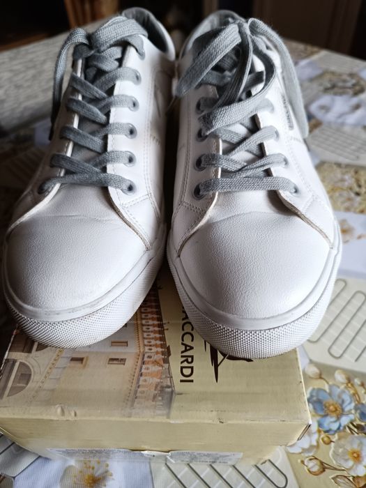 Продам кеды в отличном состоянии 41 размера