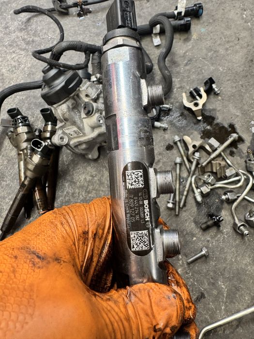 Kit injectie bmw 320d 520d x3  184cp  injectoare 320d injectie 520d