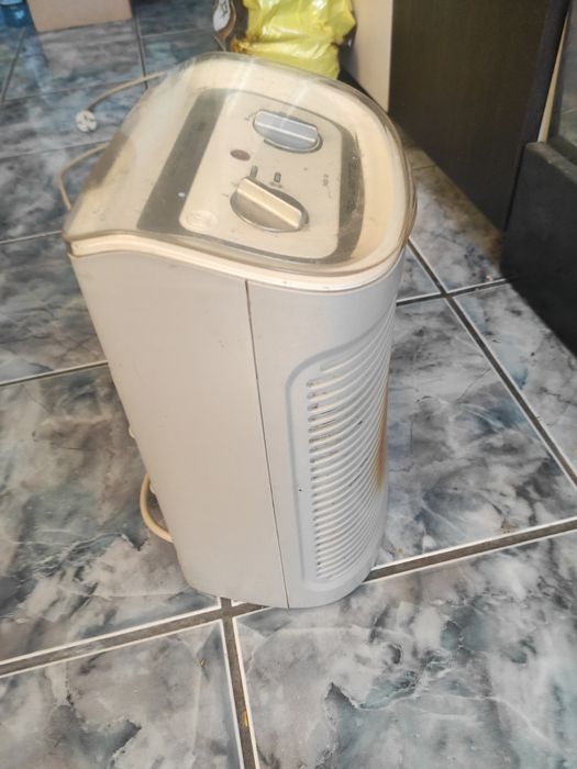 Aerotermă Rowenta termostatată, cu 2 trepte de căldură și o treapta pt