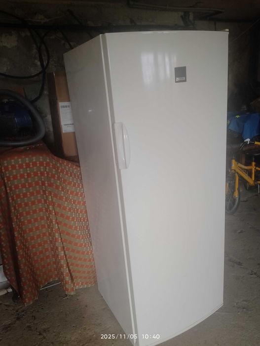 Хладилник без фризер.
