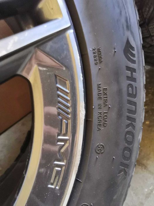 Ал. джанти AMG 19"(48, 3 см.) дизайн 5 дв. спици със з. гуми Hankook