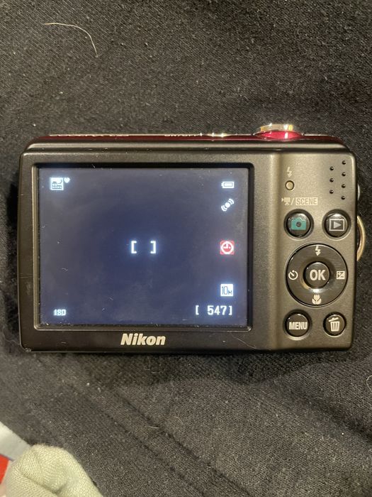 Nikon L23 в отлично състояние може бартер и пазарене