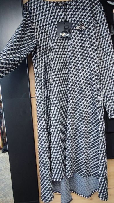 Две прекрасни рокли Чисто нови