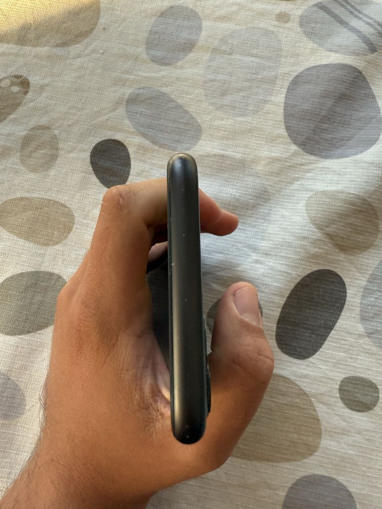 iPhone 11, 128гб, черен