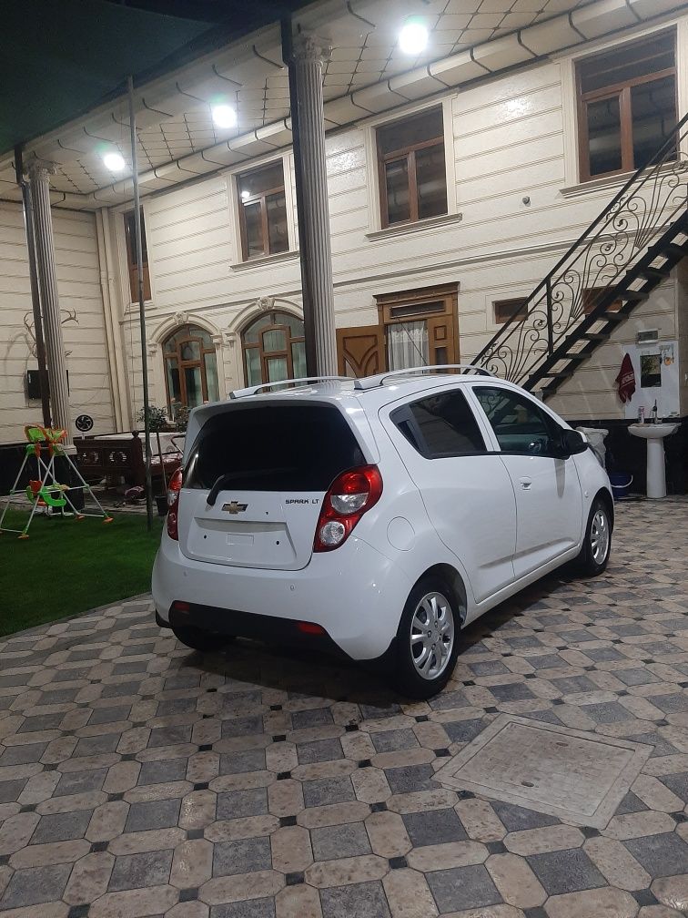 Spark sotiladi 2021 yil 4 pozitsiya Metan gazi bor